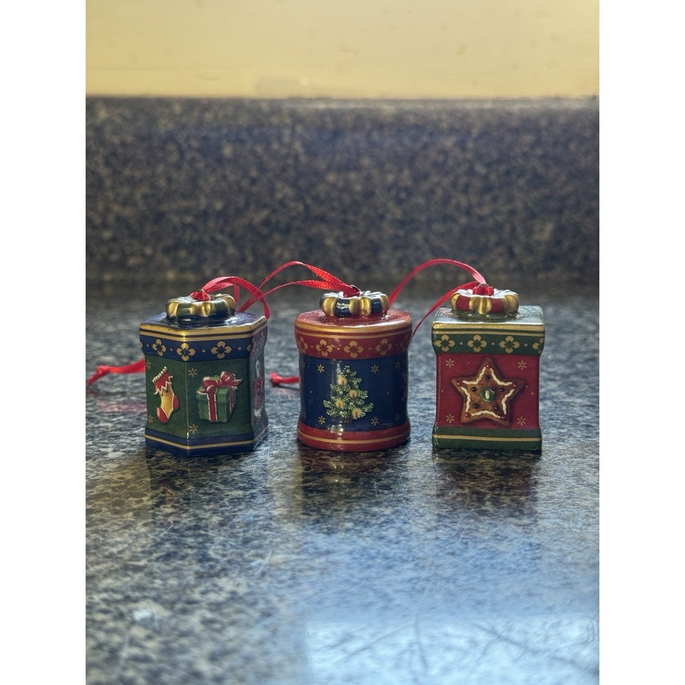 Villeroy & Boch Nostalgic Ornaments Set 3 PC Nostalgic Gift Boxes Mini Ornaments